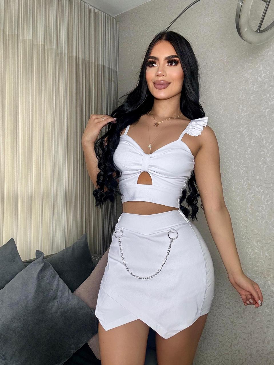 CONJUNTO BLUSA FALDA SHORT