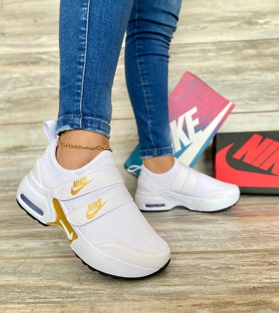 Nike cierre magico dama