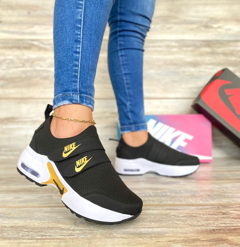 Nike cierre magico dama