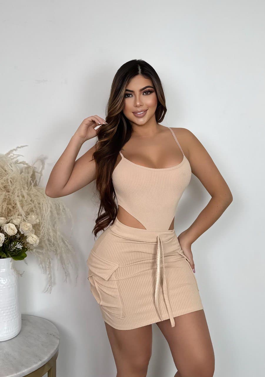 Conjunto body falda dama